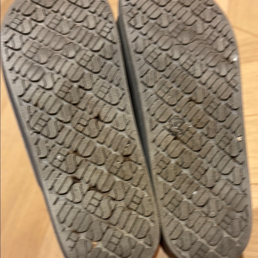 Freedom Moses Gray Double Strap Slide Sandals size 7 - Picture 3 of 7